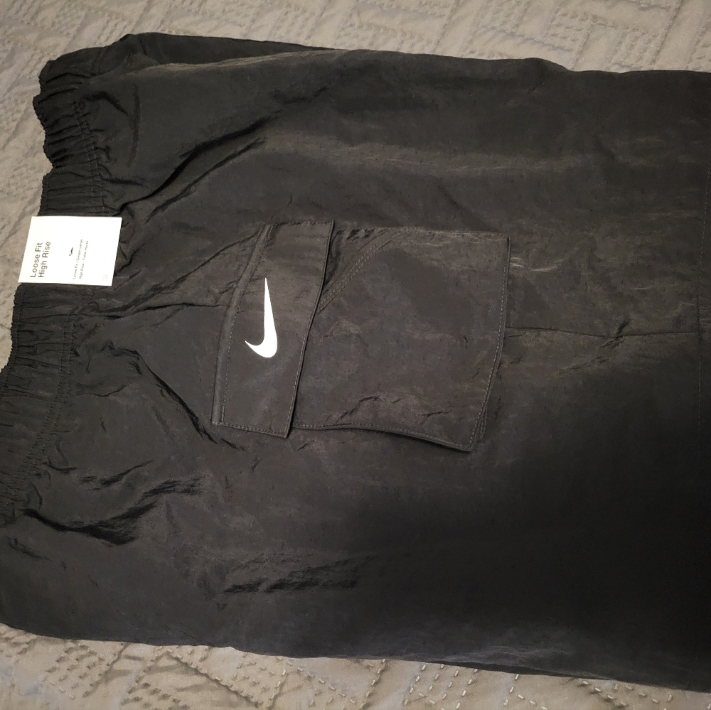 Nike parachute-type cargo shorts